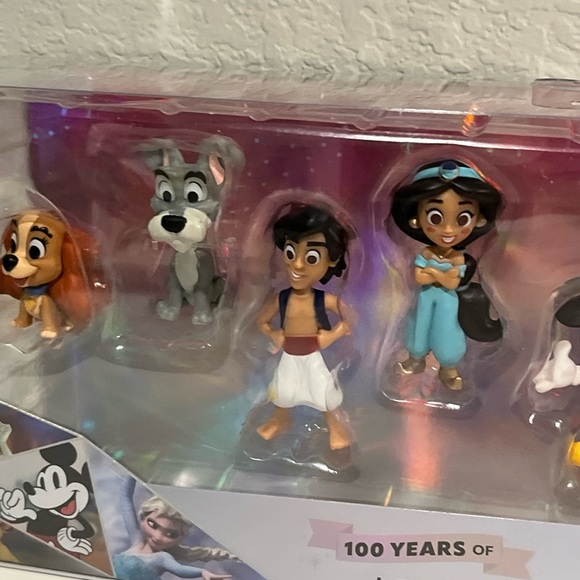 Disney 100 Years Of Love Collector Character Figure Set Limited Edition 8 PC NEW - Picture 2 of 5